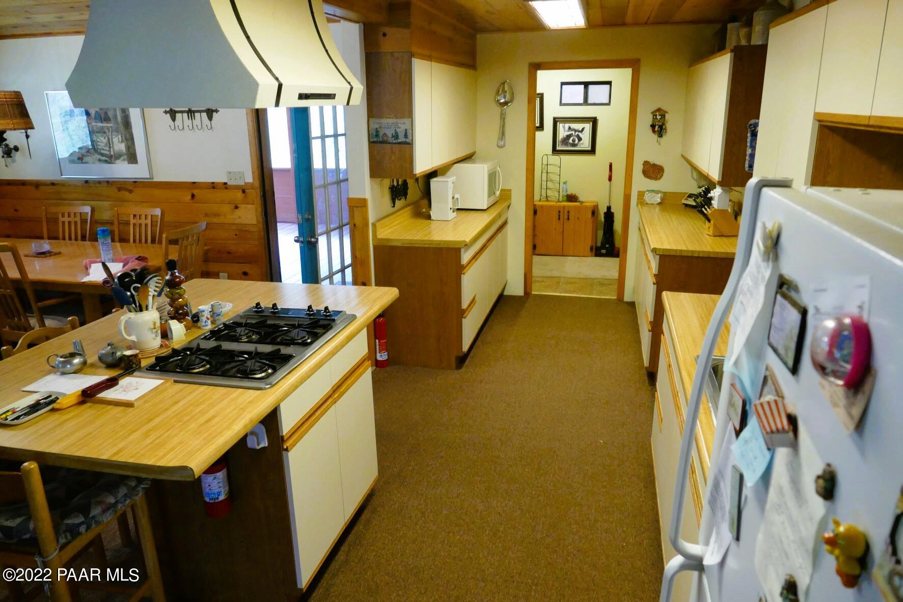 5970 Old Walker Road Prescott, AZ 86303 - Photo 12 of 46 Kitchen