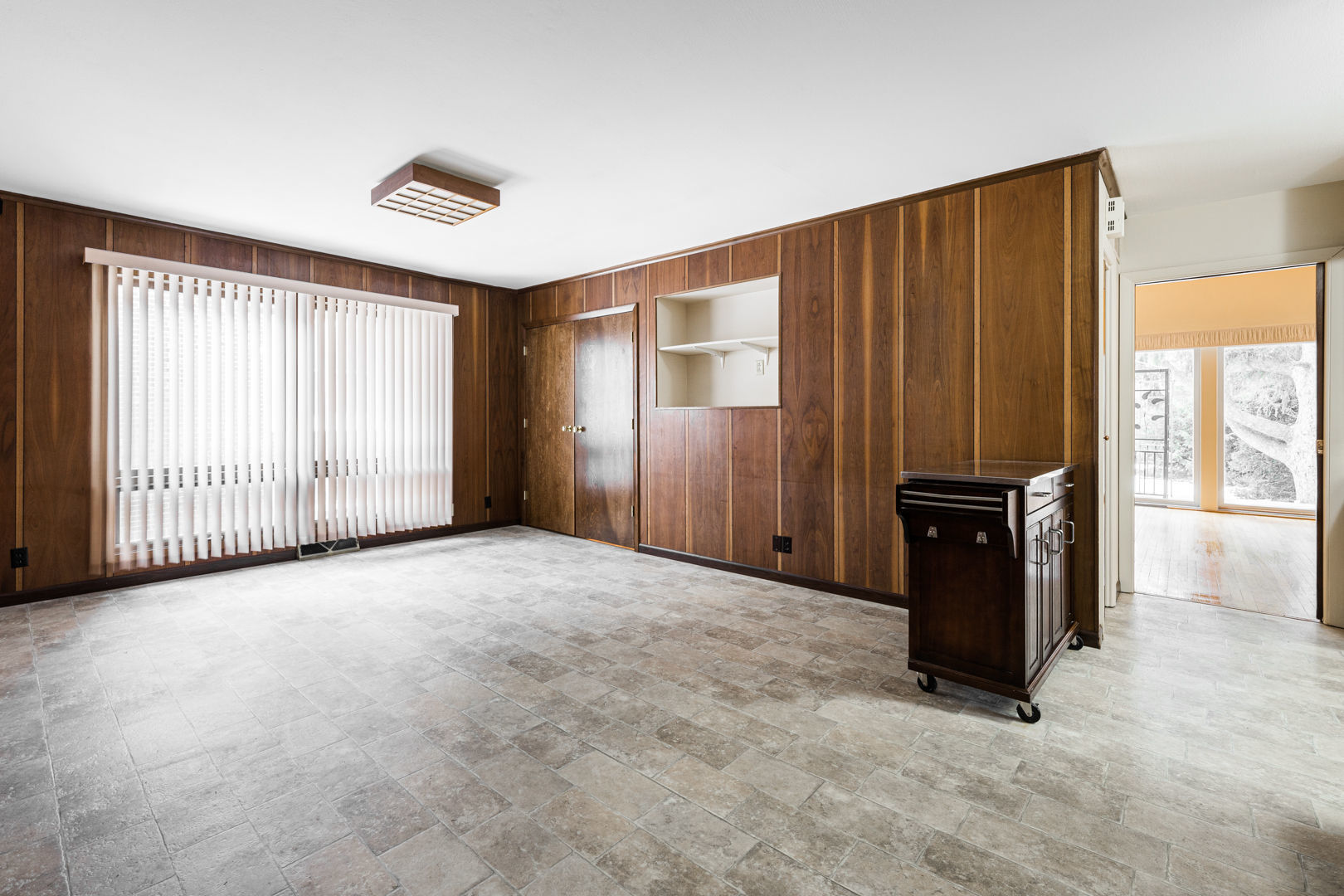 519 Normal Road DeKalb, IL 60115 - Photo 10 of 43 an empty room with windows