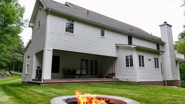 $1,075,000 | 7 Masters Court, Warwick, NY 10990