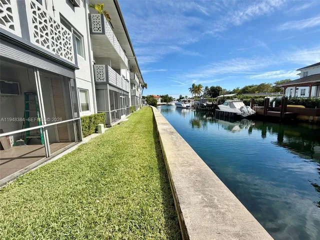 $1,750 | 13105 Ixora Court, Unit 116, North Miami, FL 33181