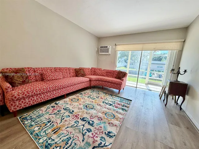 $1,750 | 13105 Ixora Court, Unit 116, North Miami, FL 33181