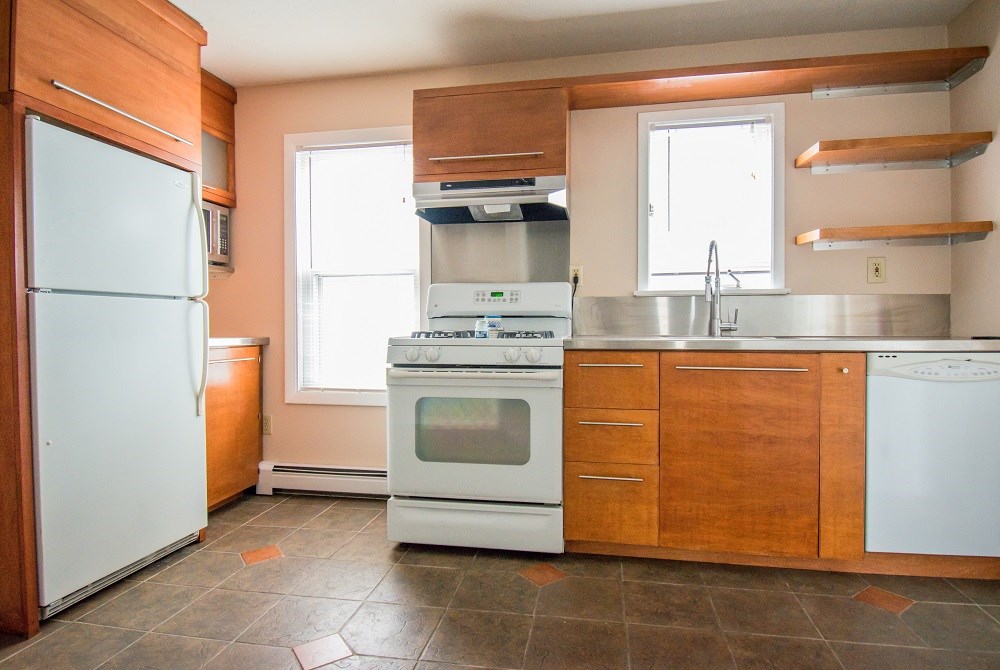 33 Heaton Street Pawtucket, RI 02860 - Photo 11 of 26