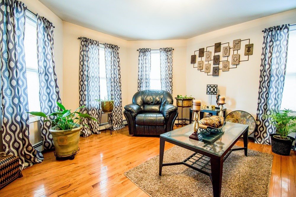 33 Heaton Street Pawtucket, RI 02860 - Photo 3 of 26