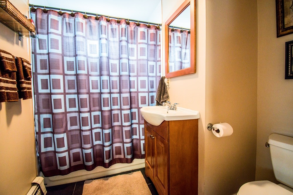 33 Heaton Street Pawtucket, RI 02860 - Photo 8 of 26