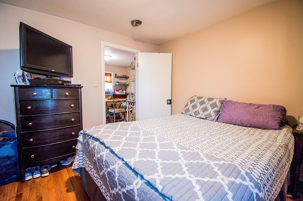 33 Heaton Street Pawtucket, RI 02860 - Photo 10 of 26