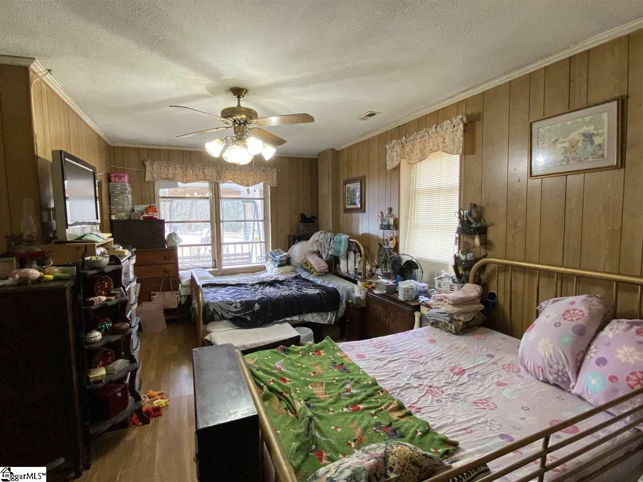 20 Reeves Avenue Greenville, SC 29605 - Photo 14 of 26