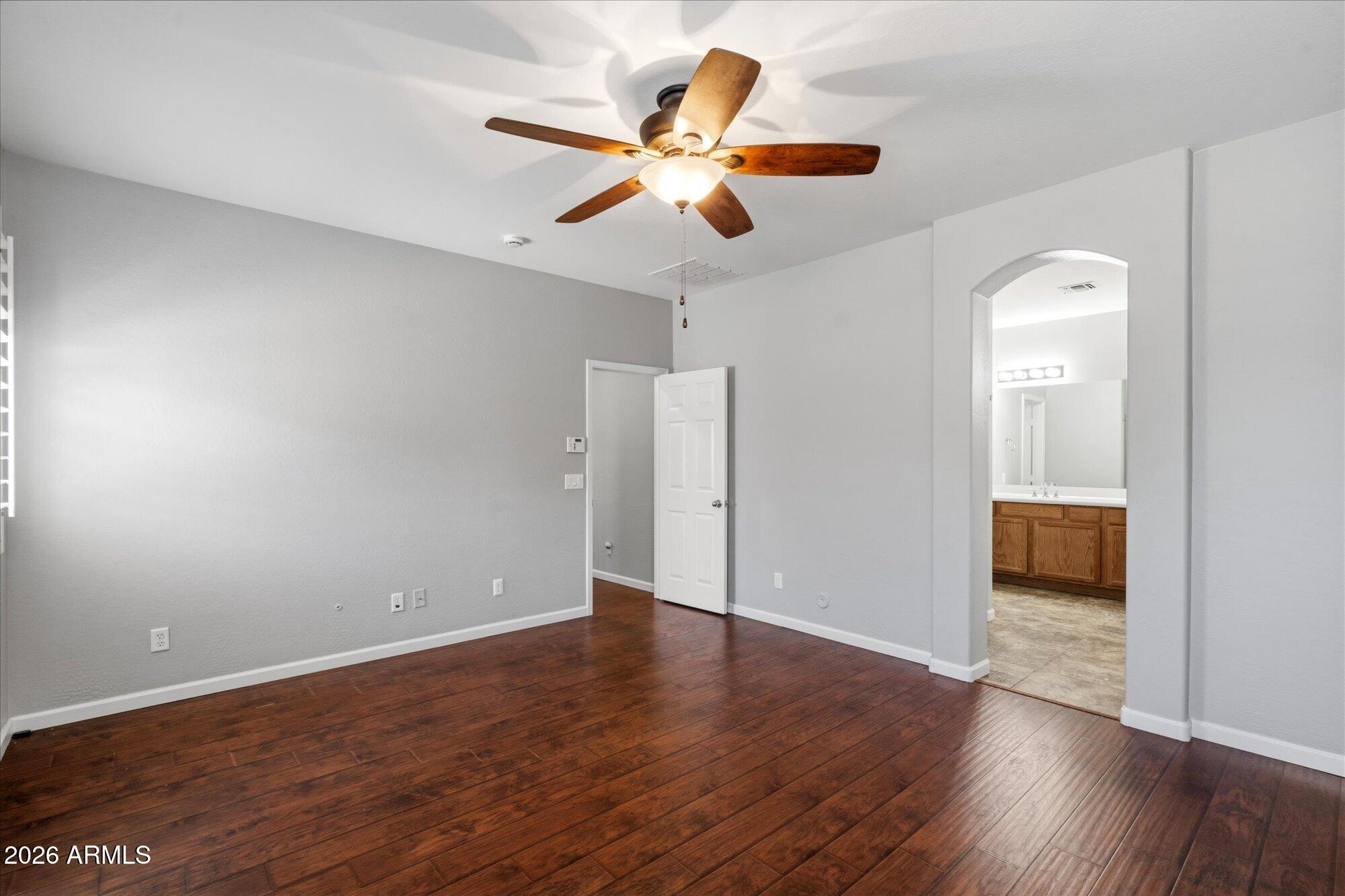 3009 West Trapanotto Road Phoenix, AZ 85086 - Photo 20 of 42 Primary Suite