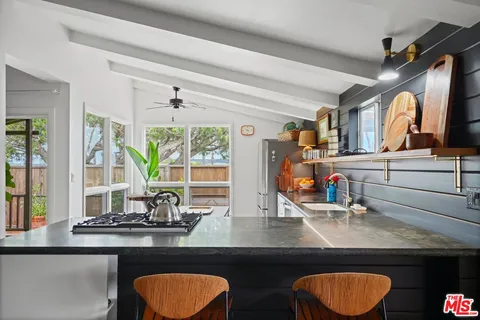 $1,450,000 | 29500 Heathercliff Road, Unit 69, Malibu, CA 90265