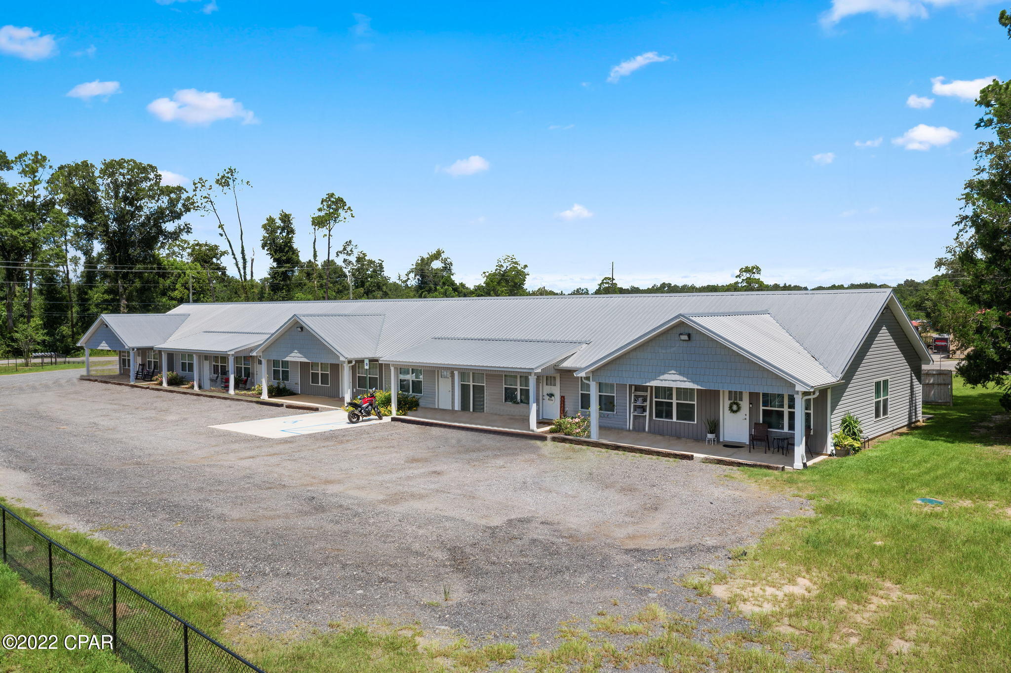 1502 Kirkland Road Chipley, FL 32428 - Photo 5 of 14 Gallery Image 5
