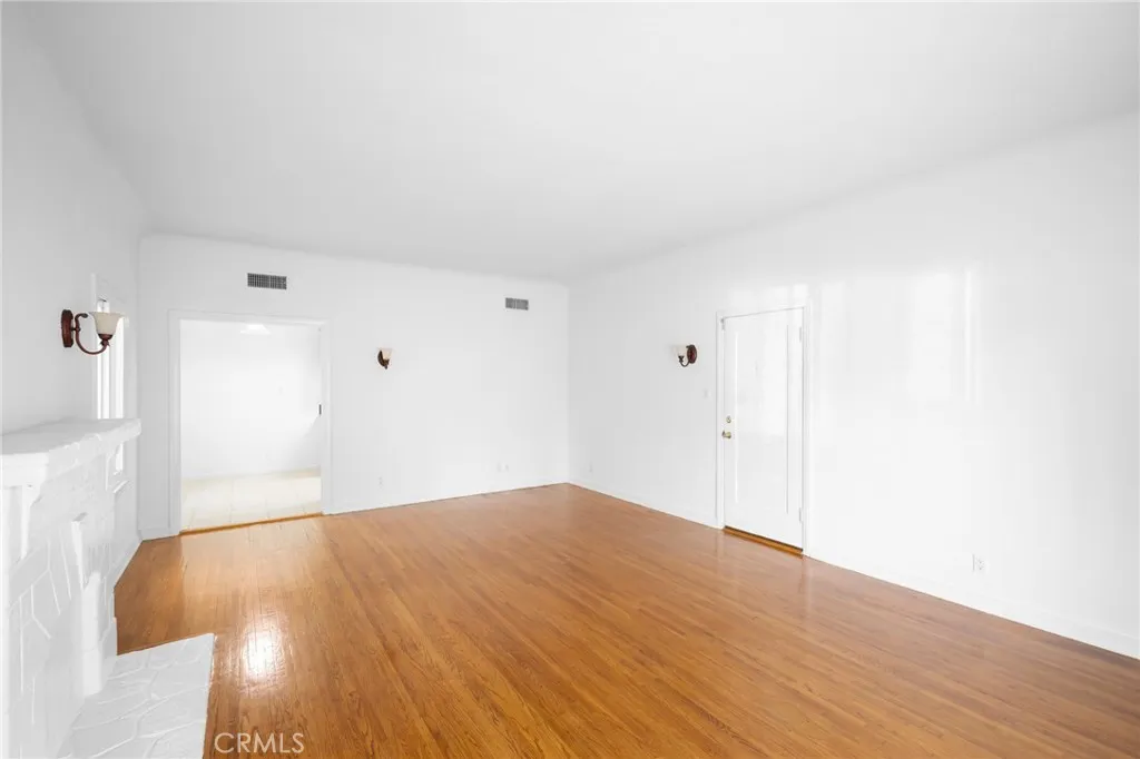 218 East Windsor Road, Unit 1 Glendale, CA 91205 - Photo 4 of 16