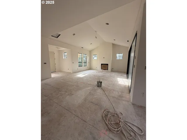 a view of a livingroom with a bathroom