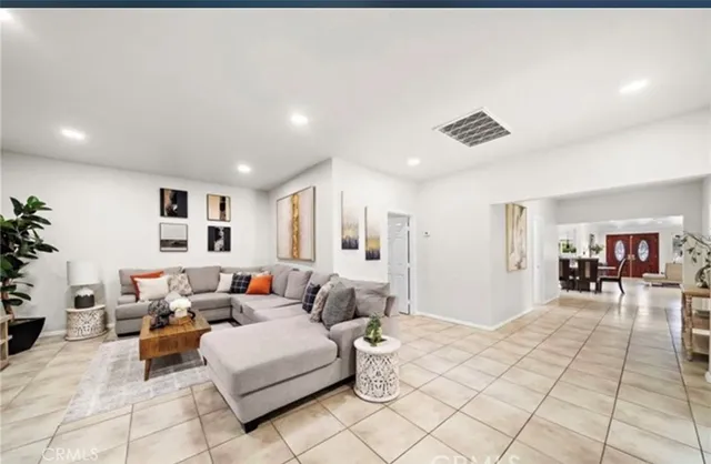 $3,900 | 9031 Bestel Avenue, Garden Grove, CA 92844