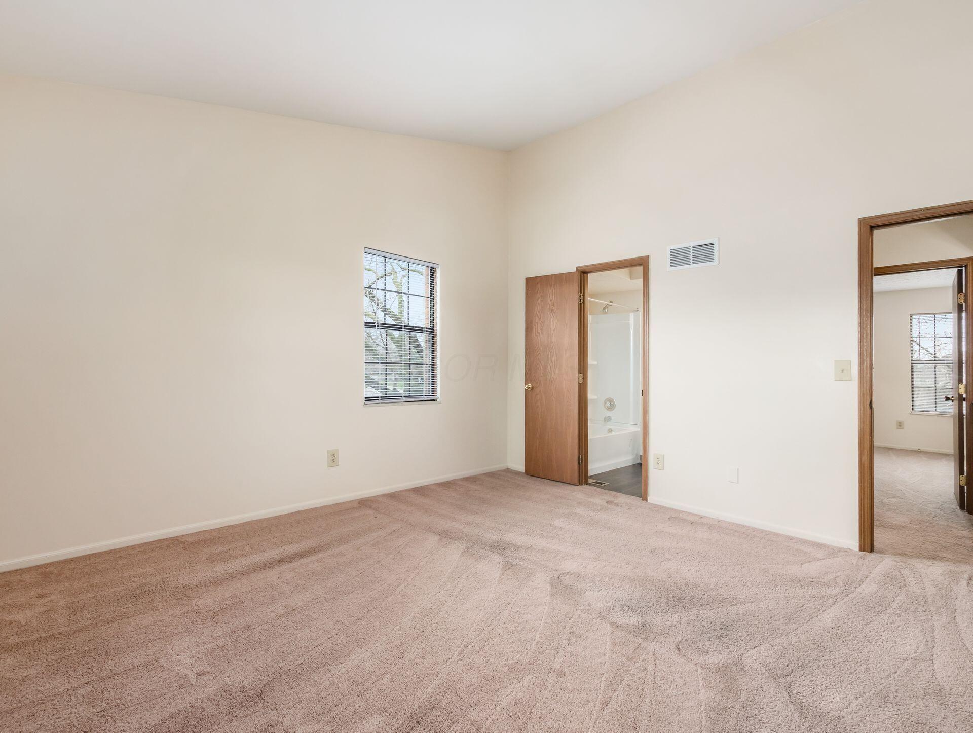 2391 Bethel Road Columbus, OH 43220 - Photo 21 of 32 023_de19_N 2391 Bethel Rd 067
