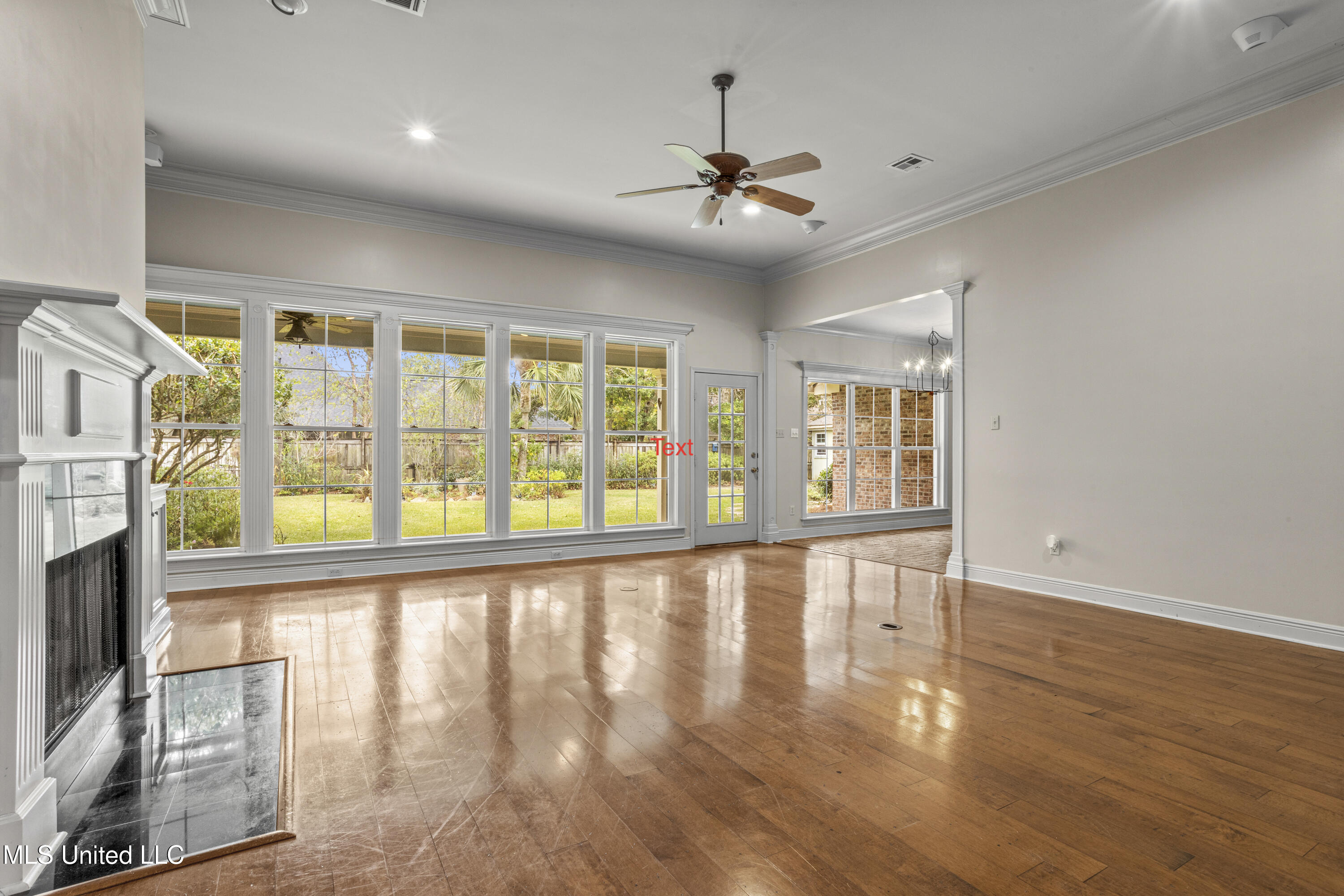 124 Surgeres Place Ocean Springs, MS 39564 - Photo 12 of 44 0010