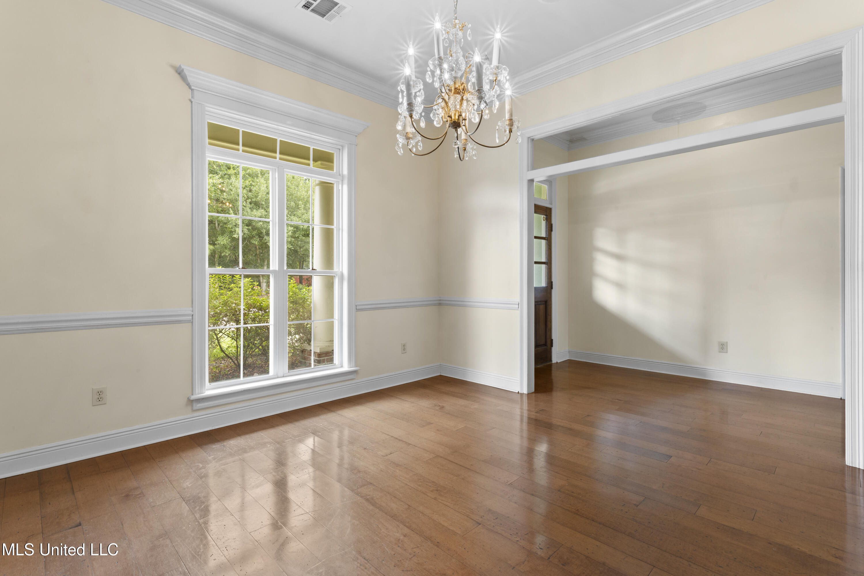 124 Surgeres Place Ocean Springs, MS 39564 - Photo 20 of 44 023