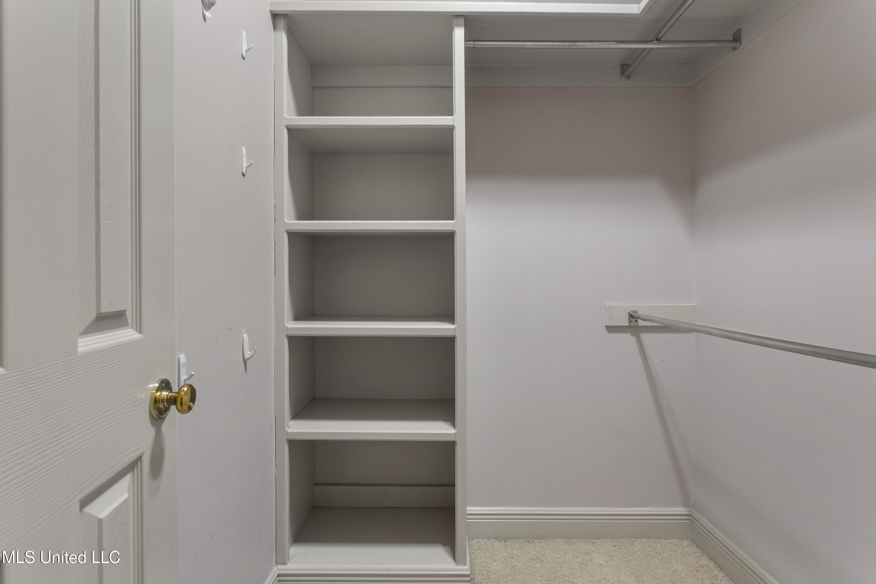 124 Surgeres Place Ocean Springs, MS 39564 - Photo 24 of 44 032