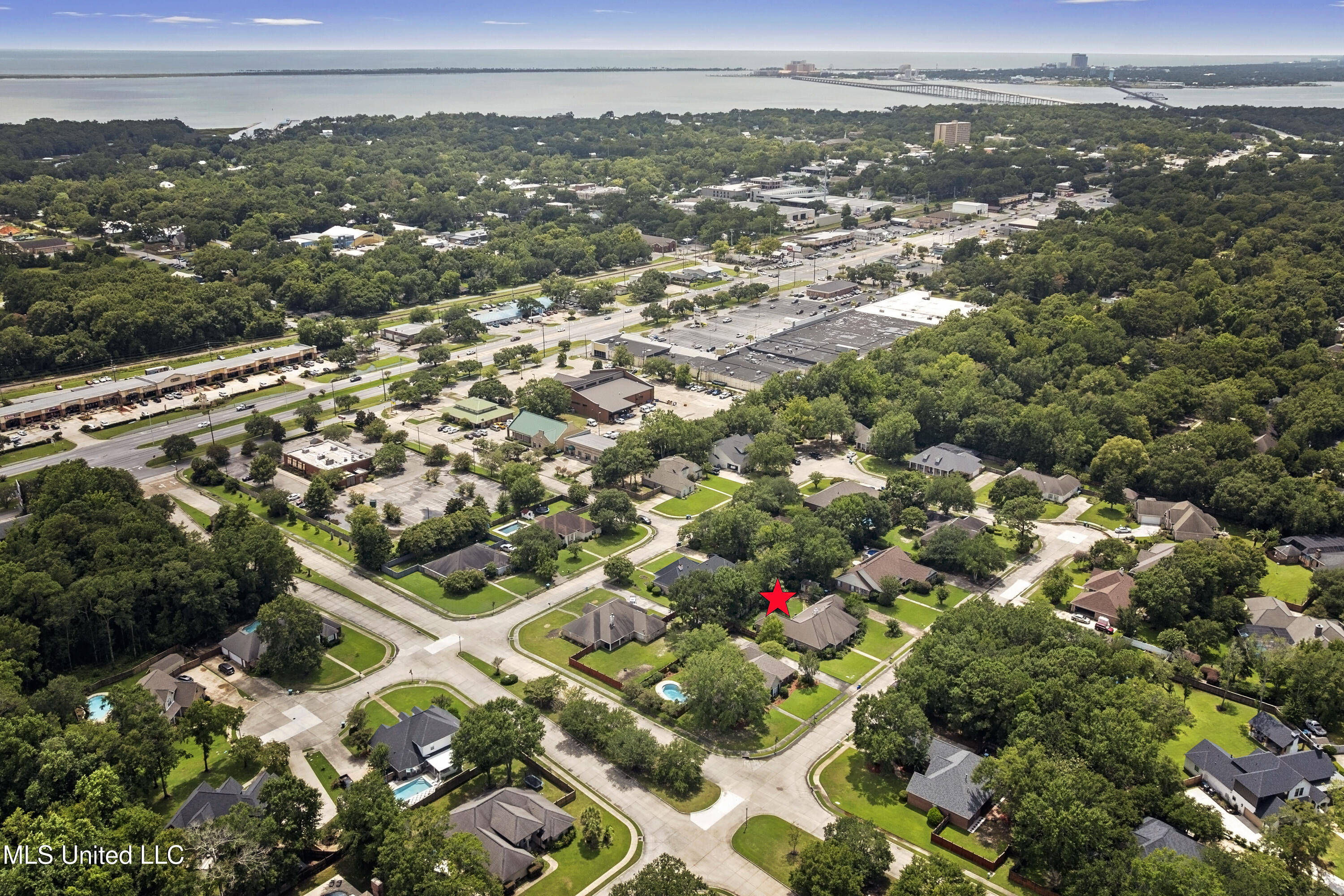 124 Surgeres Place Ocean Springs, MS 39564 - Photo 43 of 44 064