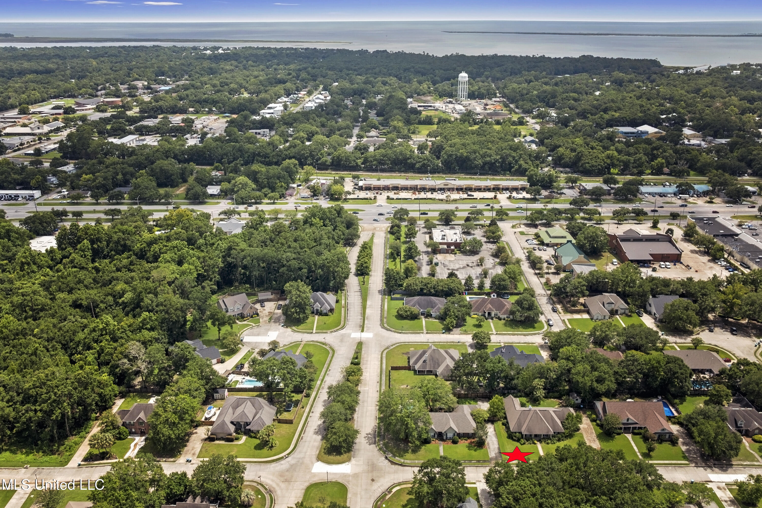 124 Surgeres Place Ocean Springs, MS 39564 - Photo 44 of 44 070
