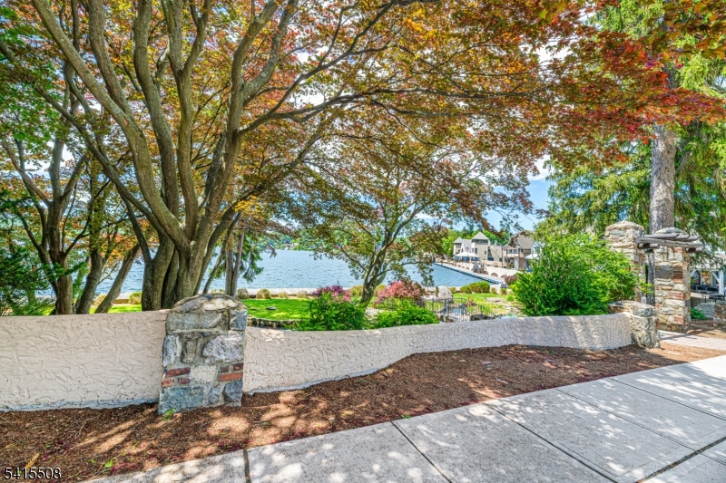 3 Hillspring Road Sparta, NJ 07871 - Photo 17 of 21