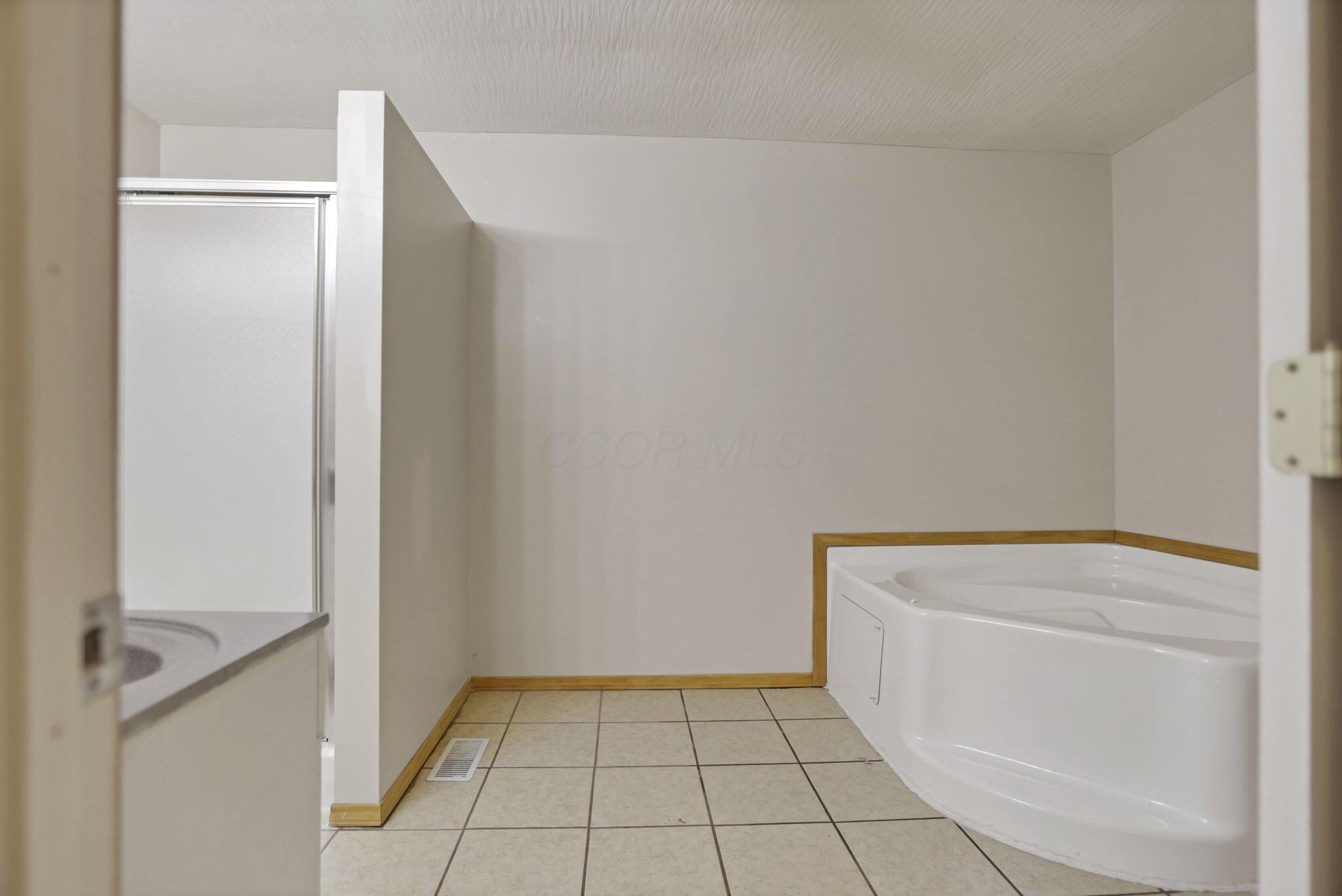 10295 Lookout Road Southwest Lancaster, OH 43130 - Photo 40 of 70 1000006347
