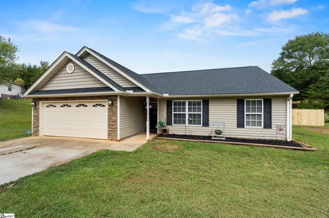 $275,000 | 14 Yamassee Trail, Marietta, SC 29661