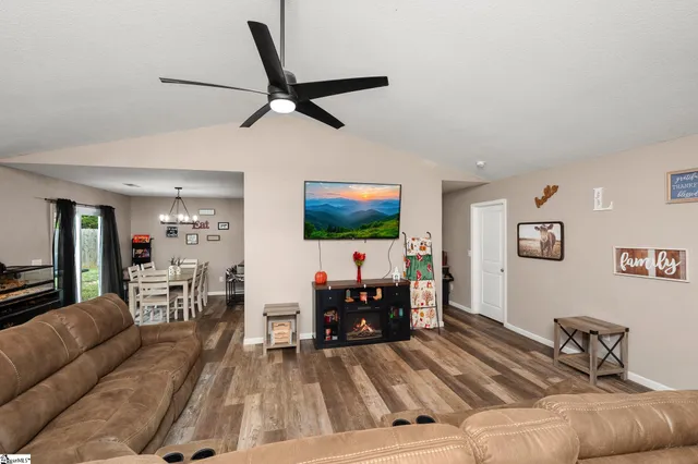 $275,000 | 14 Yamassee Trail, Marietta, SC 29661