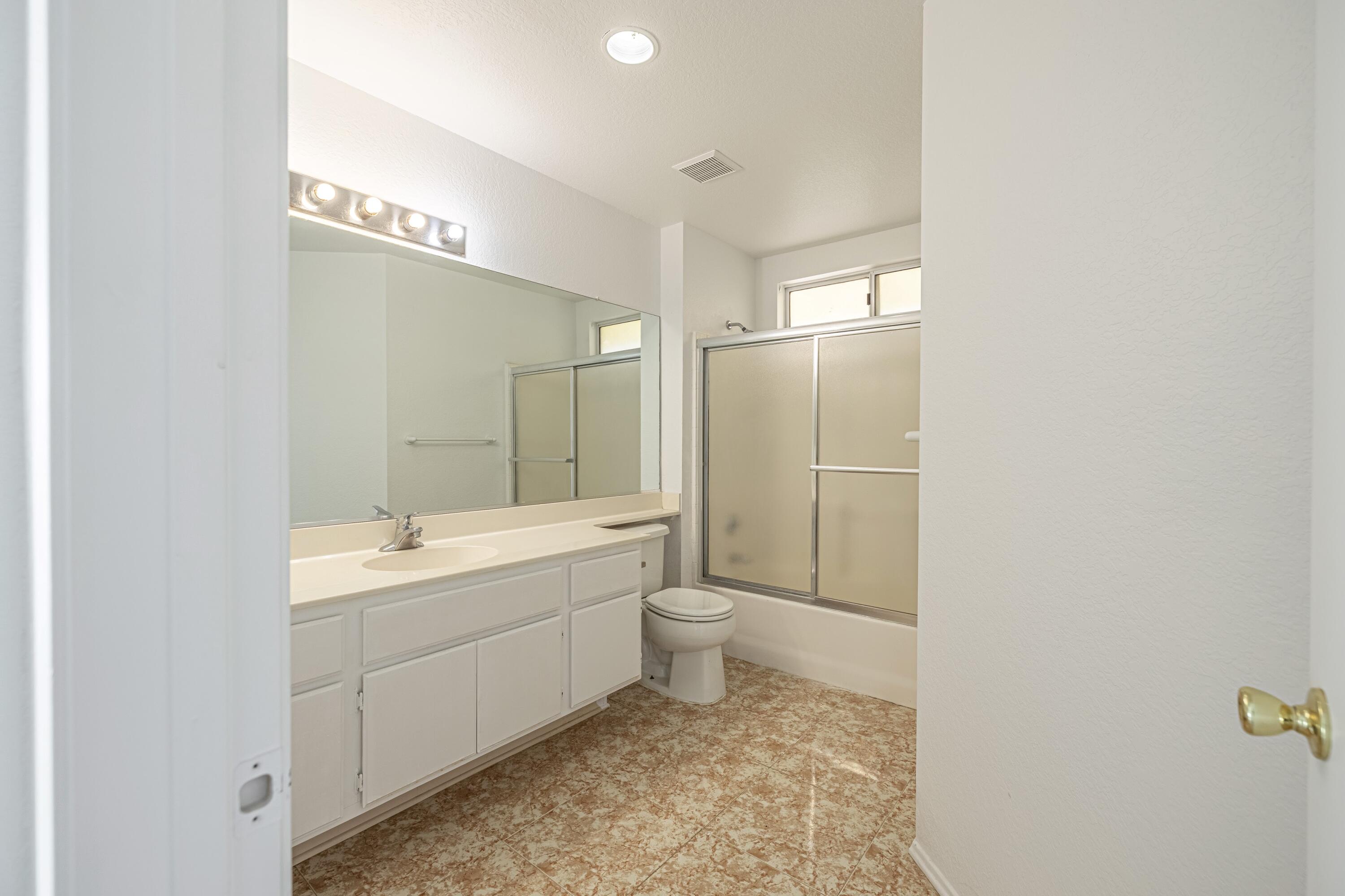 3141 Hampton Road Palmdale, CA 93551 - Photo 33 of 35 JMY_0384-HDR