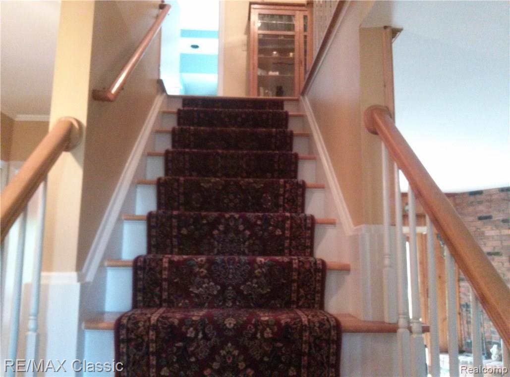 3817 Quarton Road Bloomfield Hills, MI 48302 - Photo 9 of 25 Quarton stairs.jpg