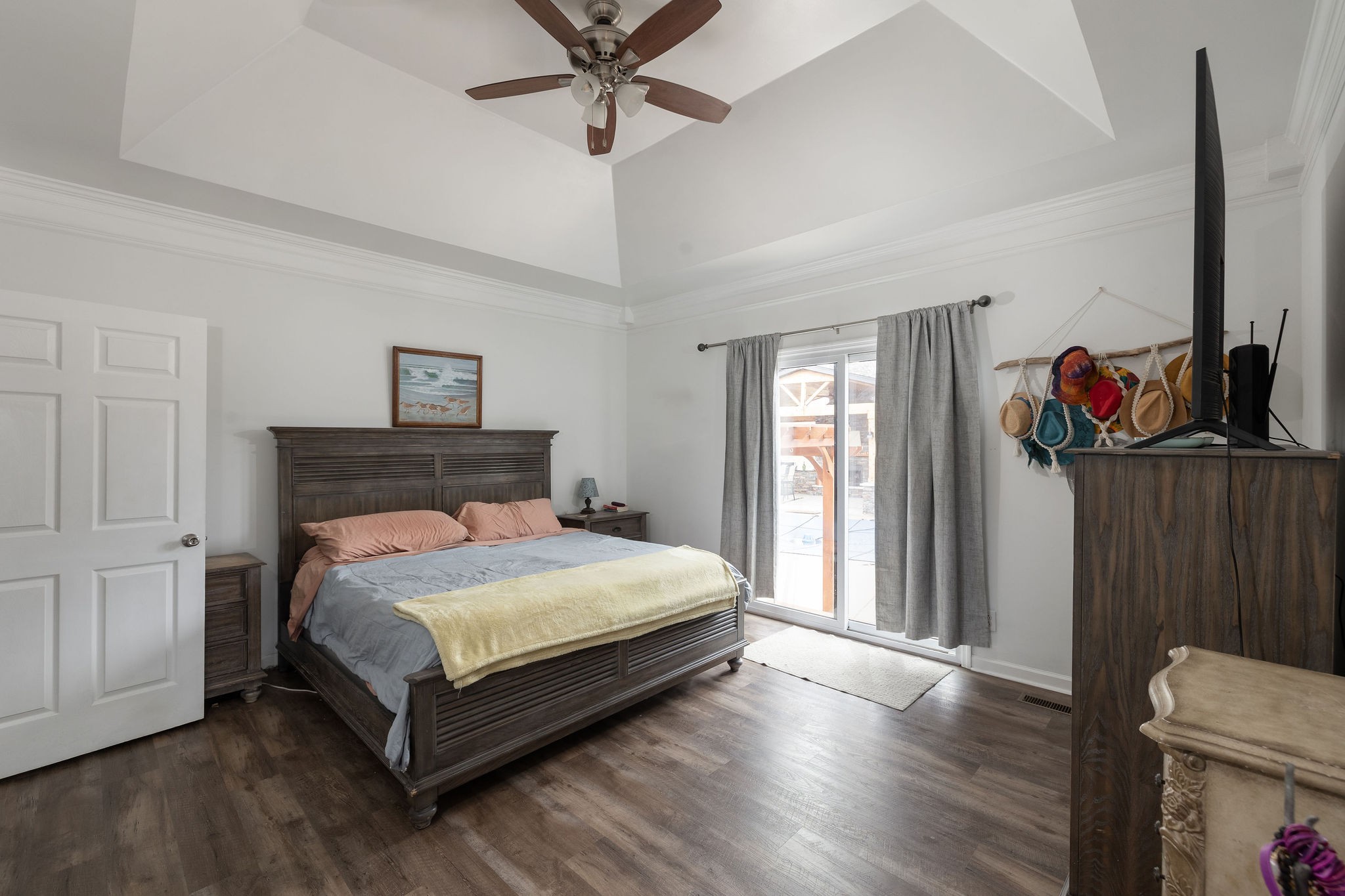 95 Old 25 Loop Castalian Springs, TN 37031 - Photo 25 of 93 a bedroom with a bed and a chandelier