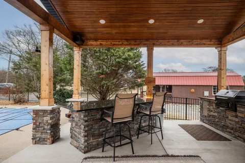 $889,000 | 95 Old 25 Loop, Castalian Springs, TN 37031