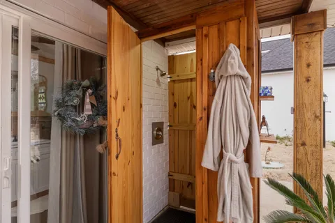 $889,000 | 95 Old 25 Loop, Castalian Springs, TN 37031