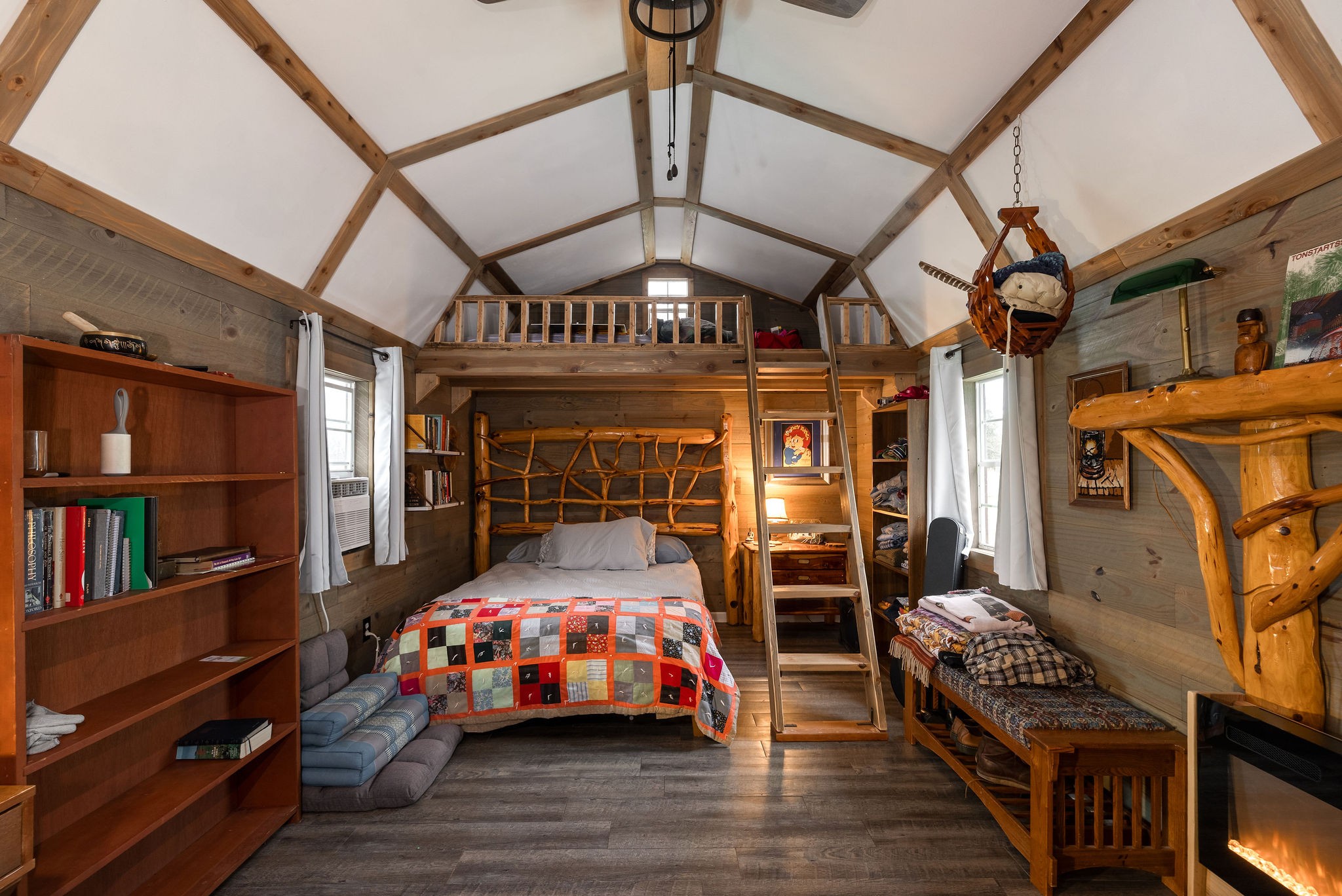 95 Old 25 Loop Castalian Springs, TN 37031 - Photo 75 of 93 a bedroom with furniture and a flat screen tv