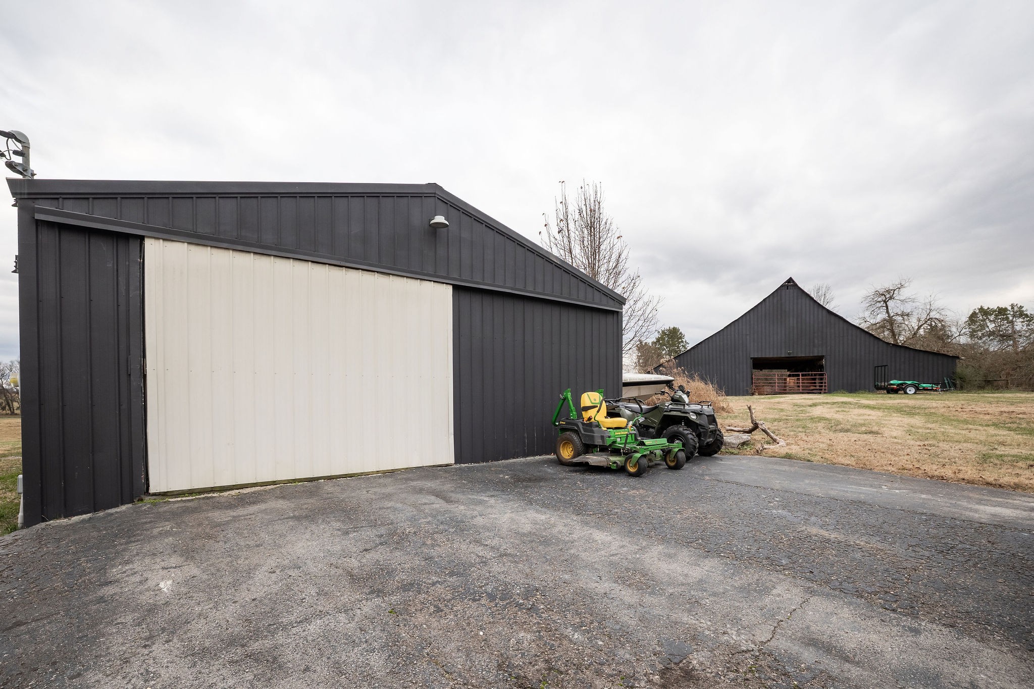 95 Old 25 Loop Castalian Springs, TN 37031 - Photo 77 of 93 a front view of a house with a yard