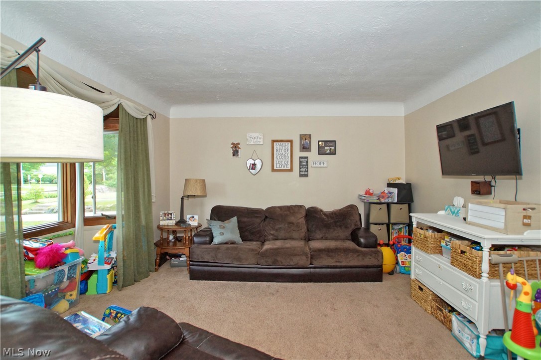 3092 Lost Nation Road Willoughby, OH 44094 - Photo 4 of 35 Gallery Image 4