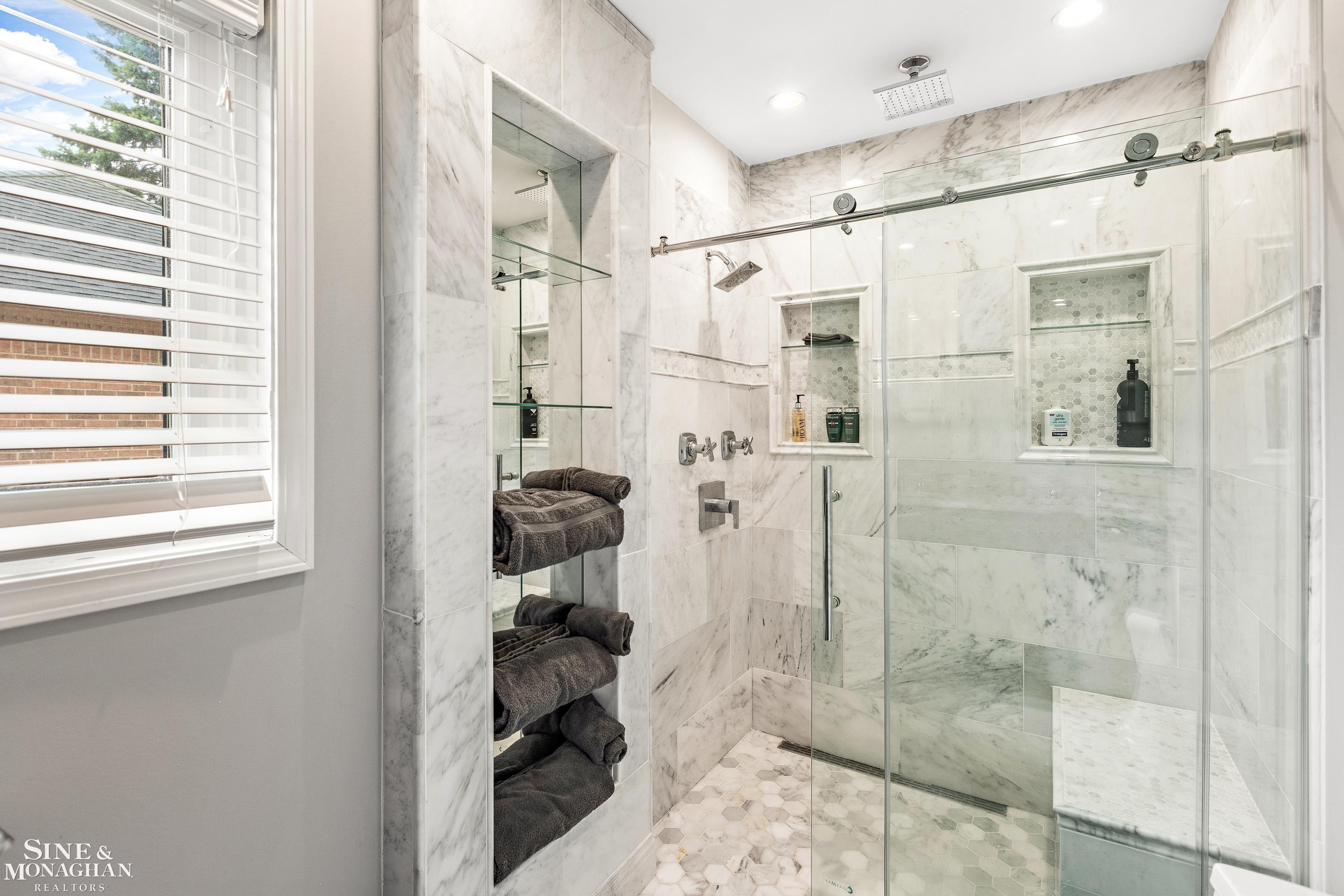 757 Ballantyne Road Grosse Pointe, MI 48236 - Photo 35 of 54 50106957-34.JPG