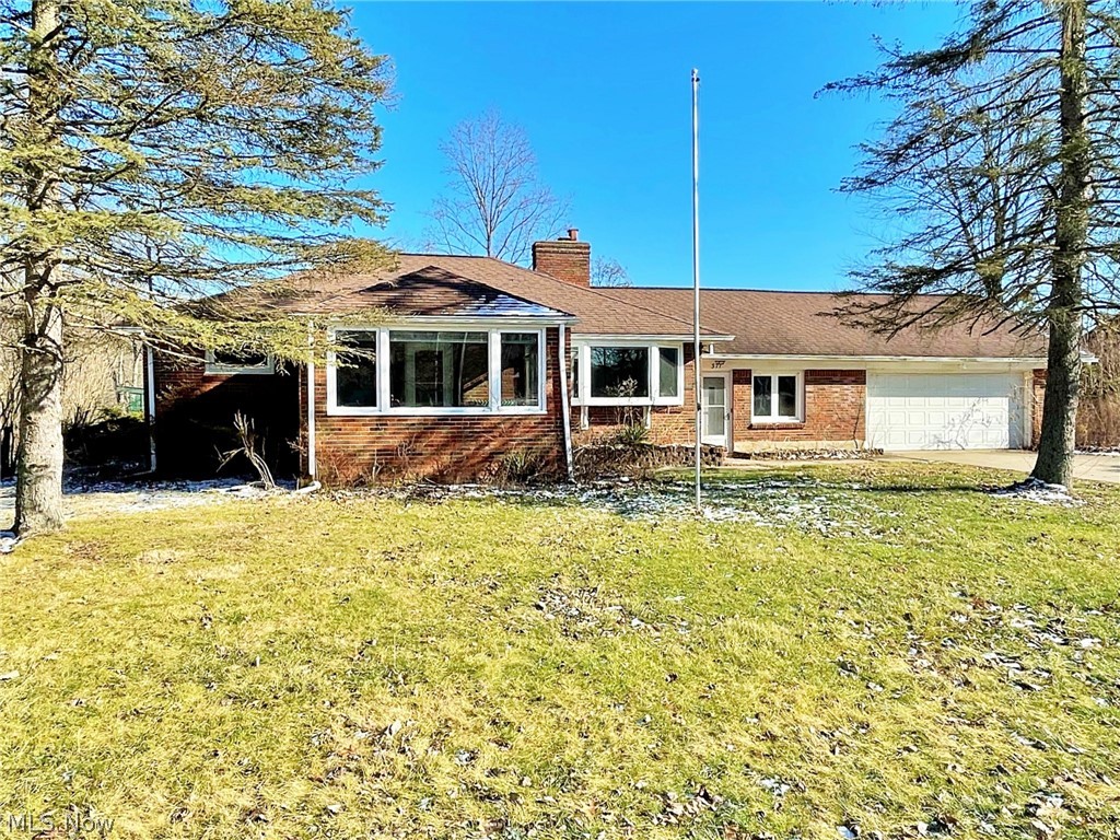 371 Annis Road Amherst, OH 44001 - Photo 2 of 31