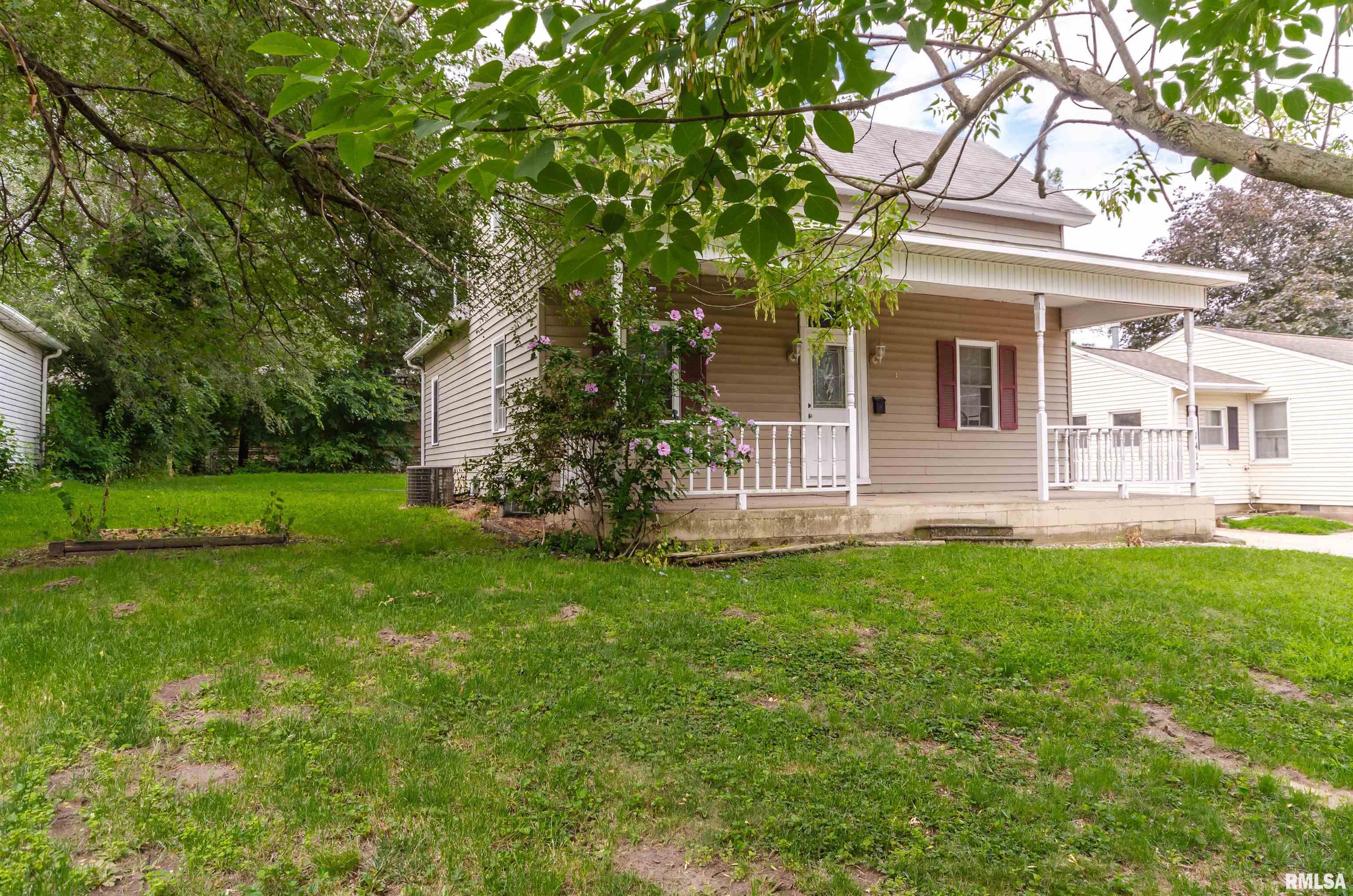 1412 Market Street Pekin, IL 61554 - Photo 3 of 26