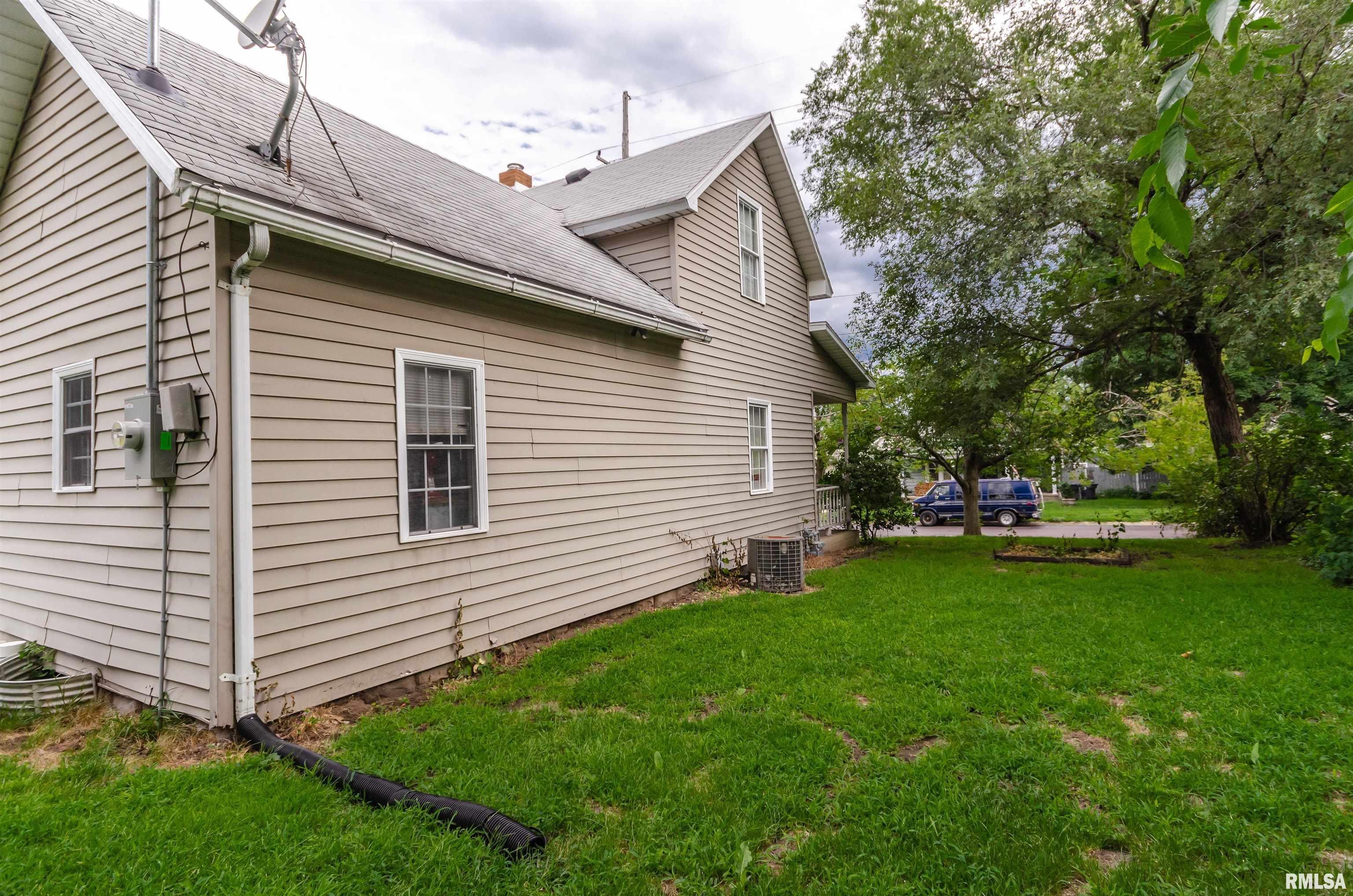 1412 Market Street Pekin, IL 61554 - Photo 8 of 26