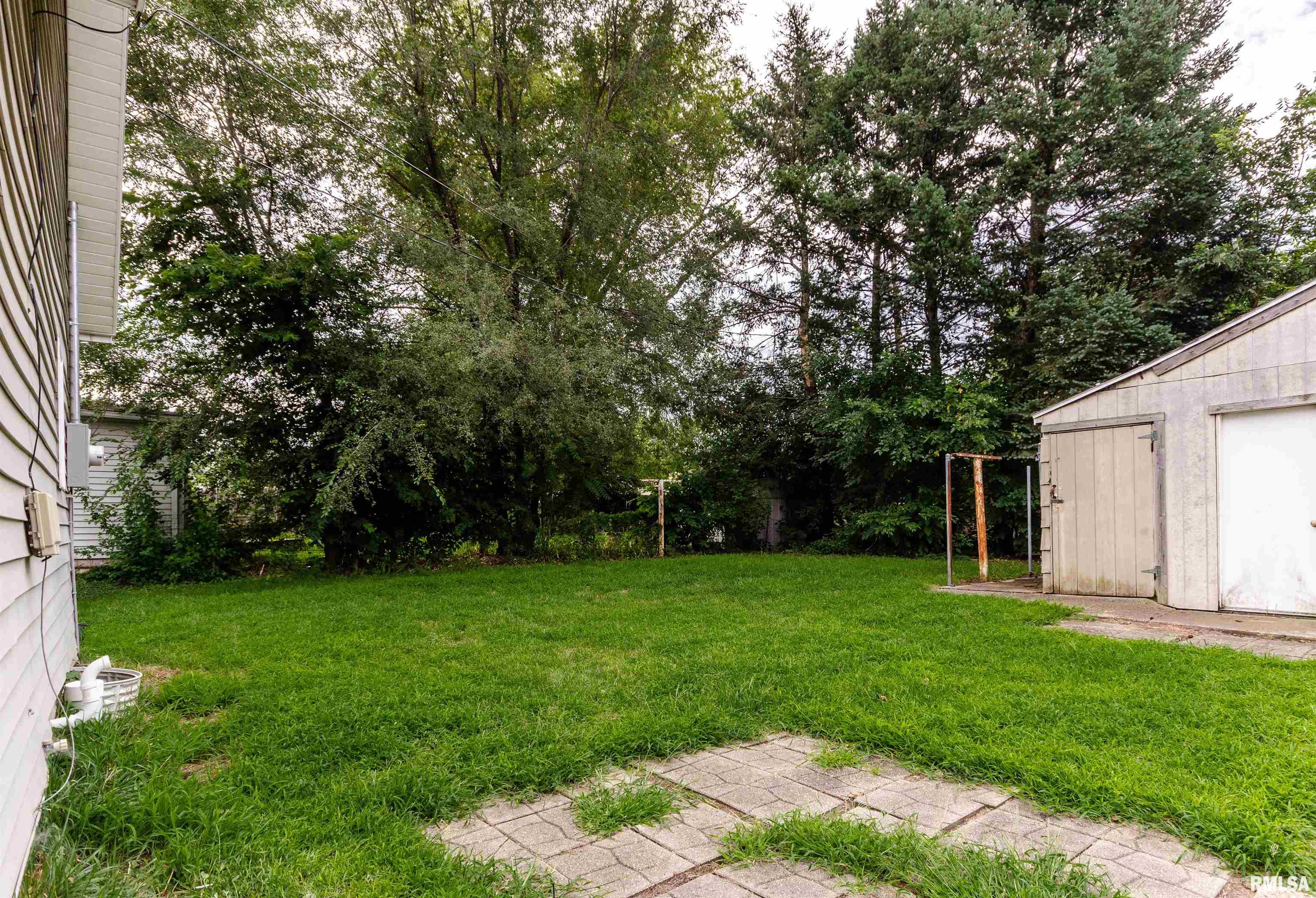 1412 Market Street Pekin, IL 61554 - Photo 9 of 26