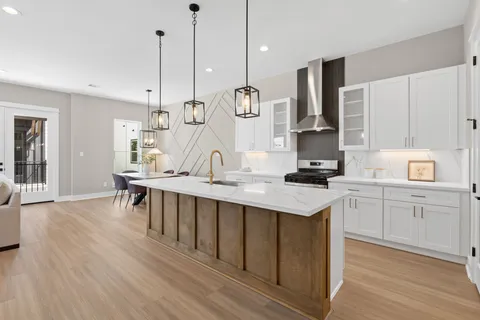 $454,900 | 719 Thornton Road, Unit B, Houston, TX 77018