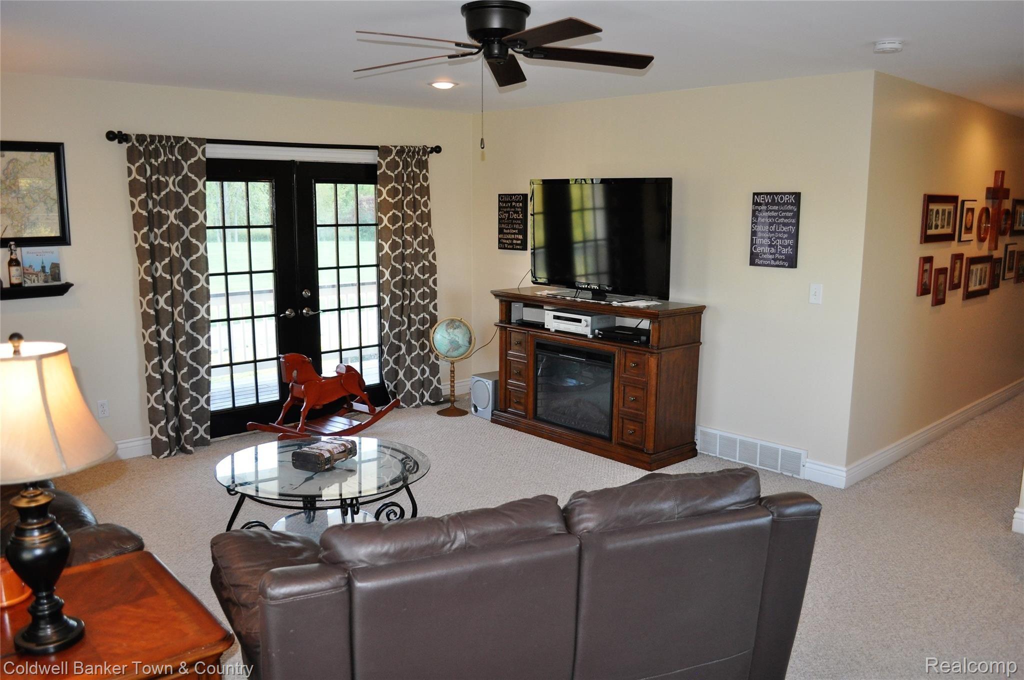 9461 Crofoot Road Fowlerville, MI 48836 - Photo 14 of 53 DSC_0268.jpg