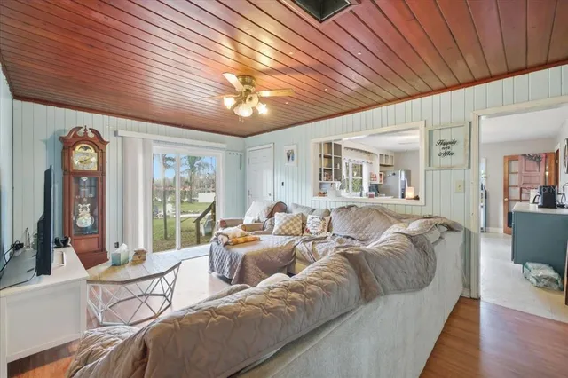 $849,900 | 17018 Crawley Road, Odessa, FL 33556