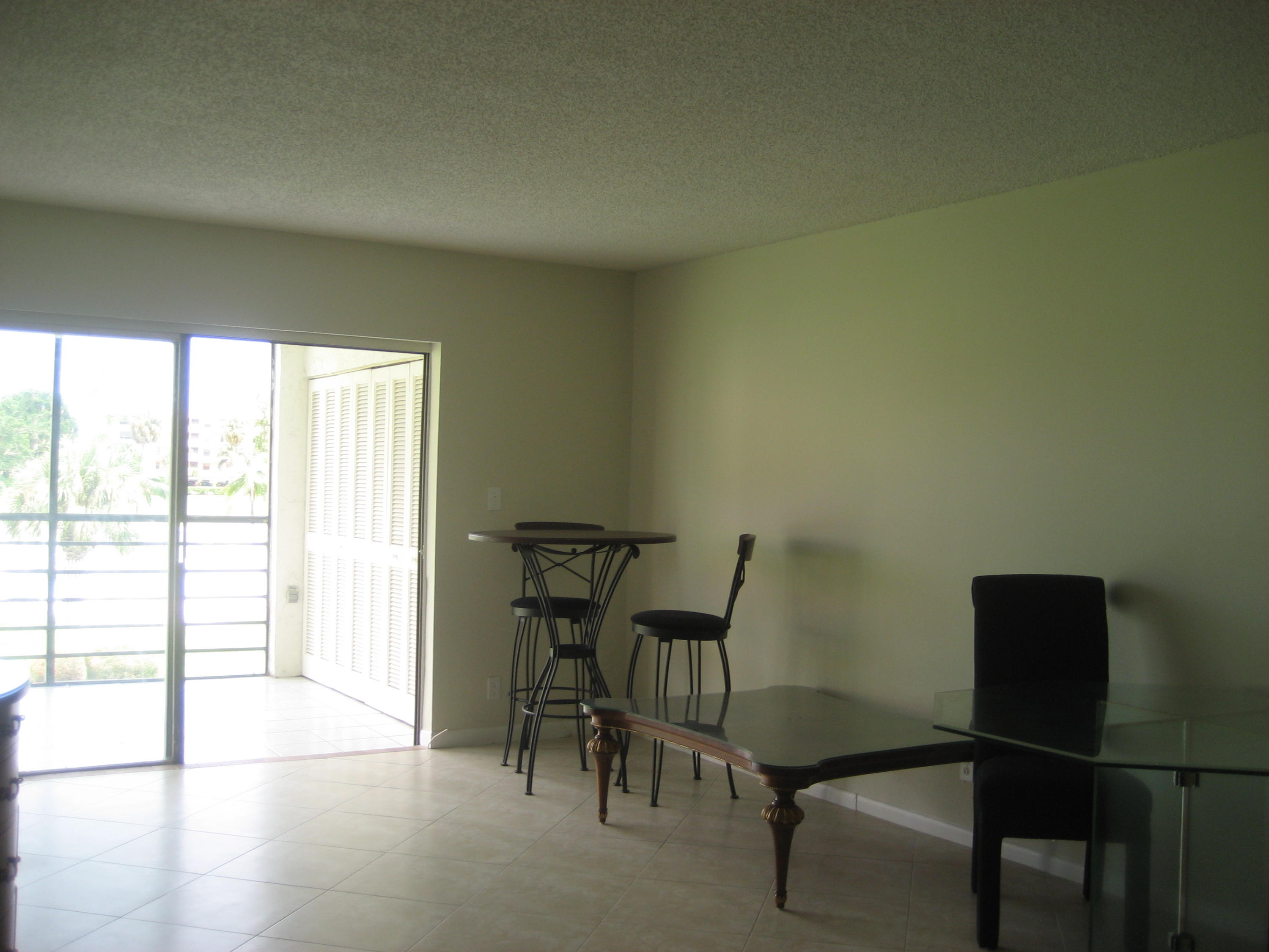 9300 Southwest 8th Street, Unit 211 Boca Raton, FL 33428 - Photo 4 of 20 IMG_3591