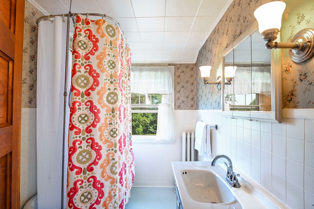 1067 Sandwich Road Bourne, MA 02561 - Photo 27 of 36 Gallery Image 27