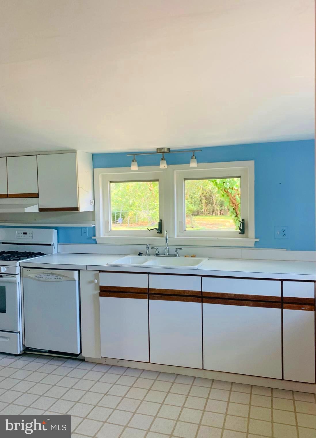 8645 Sewell Point Road Wittman, MD 21676 - Photo 16 of 22 Gallery Image 16