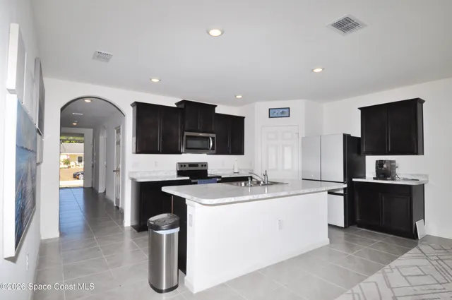 $2,200 | 180 Hammock Road Southeast, Palm Bay, FL 32909