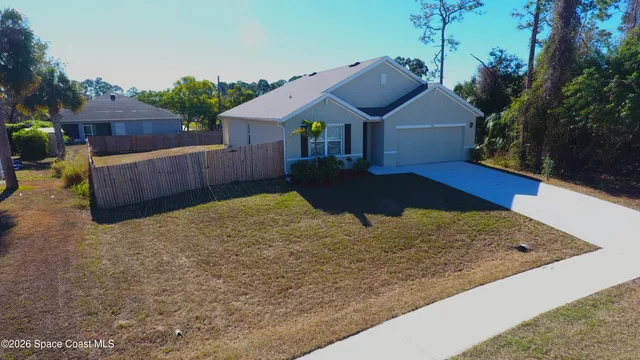 $2,200 | 180 Hammock Road Southeast, Palm Bay, FL 32909