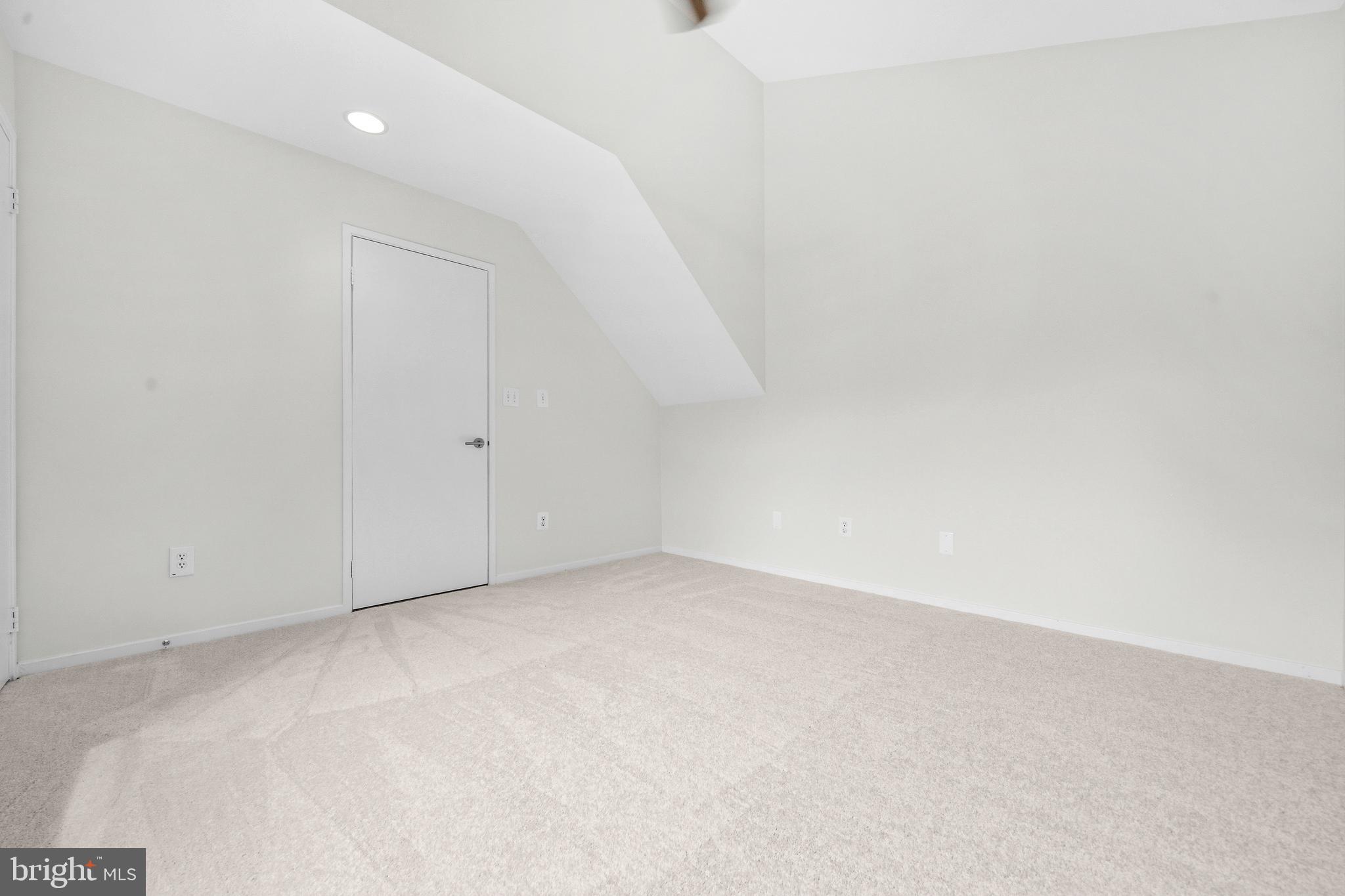 2105 South Bay Lane Reston, VA 20191 - Photo 42 of 71