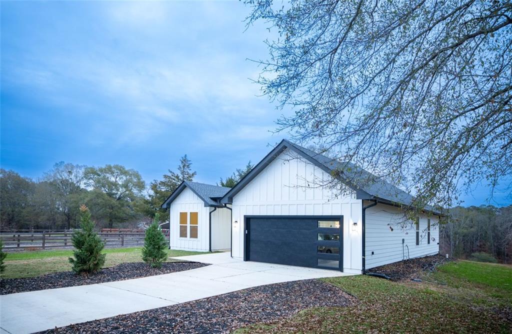 2590 Walton Downs Road Monroe, GA 30655 - Photo 4 of 40
