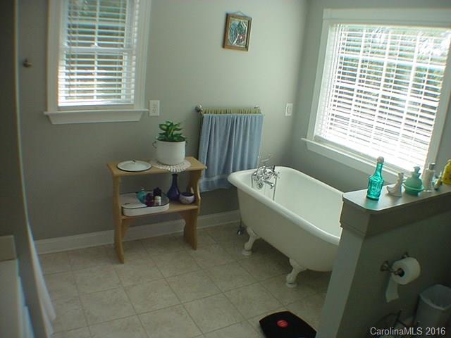 1053 Ridge Road Mocksville, NC 27028 - Photo 13 of 24 Gallery Image 13